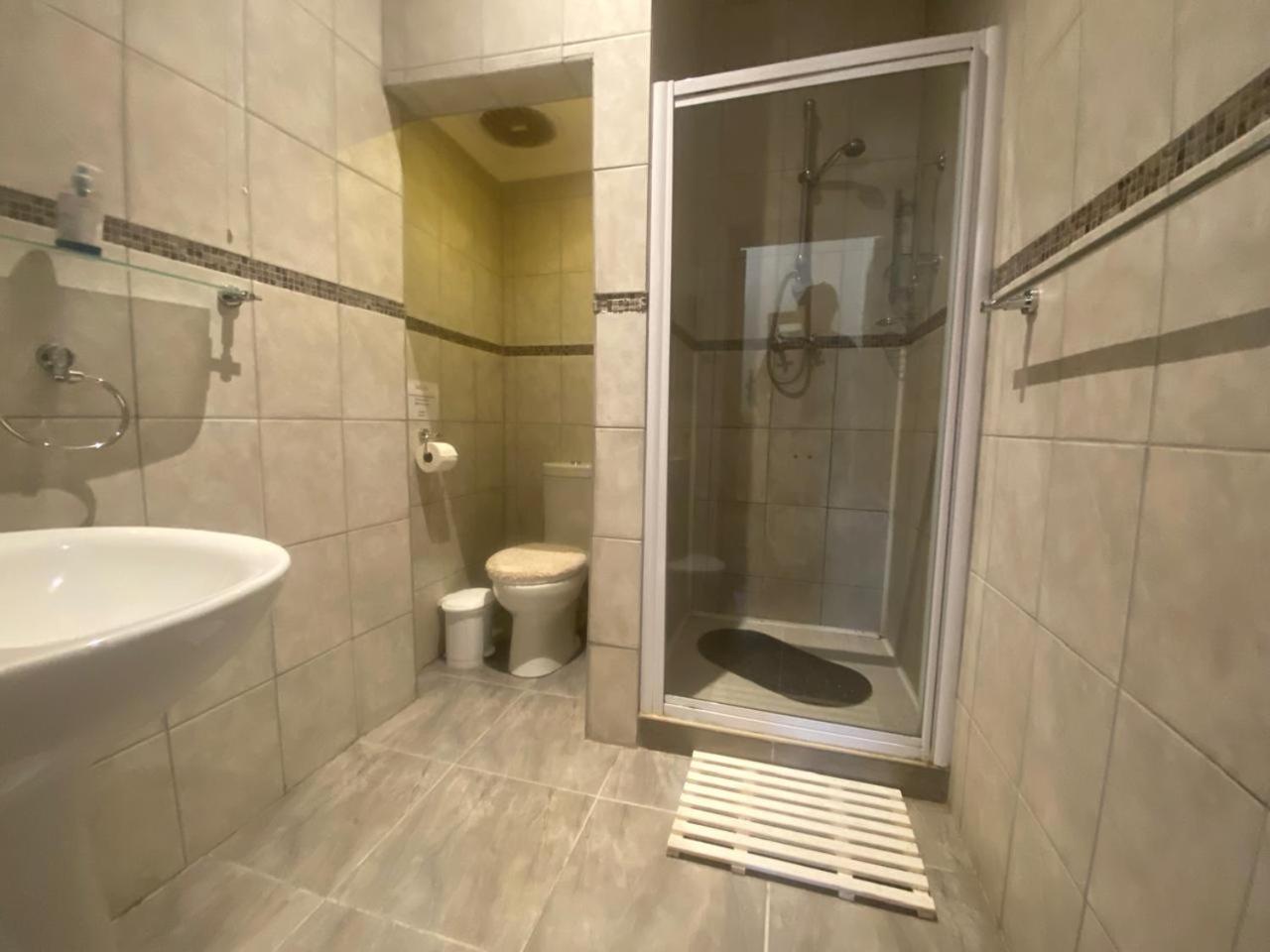 Peerboom Guesthouse 푸리즈버그 외부 사진